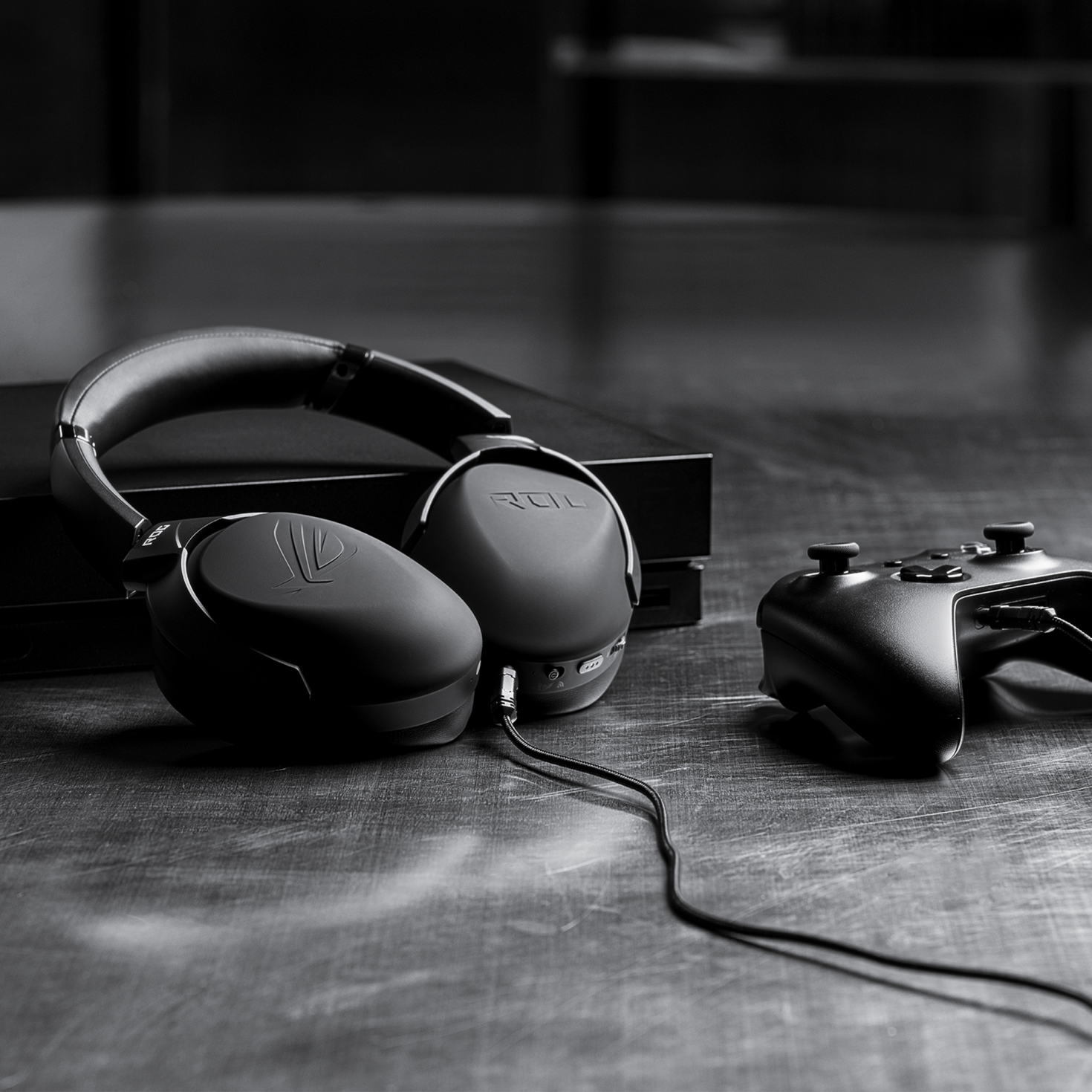 ASUS ROG Strix Go 2.4 Wireless Gaming Headset